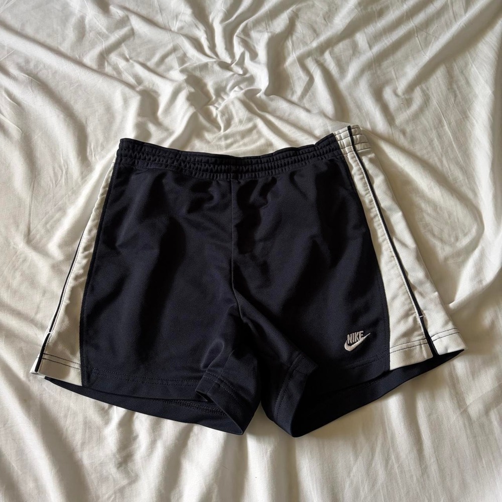 Nike Y2K navy blue size small shorts womens Yoga mom aesthetic Y2K style Pilates
